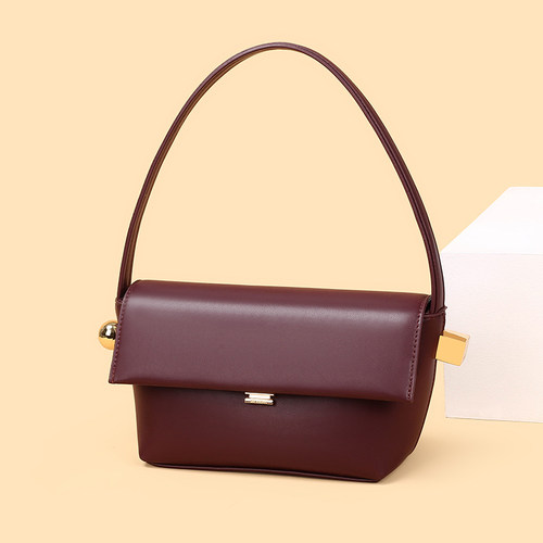 2026春夏新款软皮设计感斜挎女包