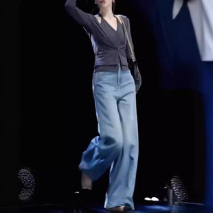 女 挂脖假两件上衣高腰直筒牛仔裤 日系cherrykoko24621春季 新时尚