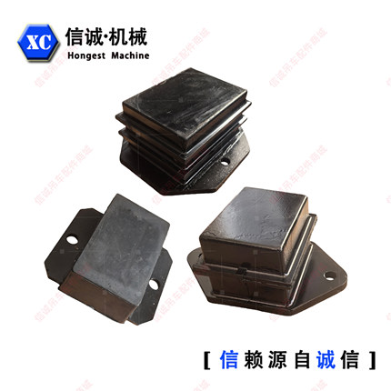 中联吊车减震块底盘减震垫前桥缓冲块ZTC25吨35吨55吨70吨减震块