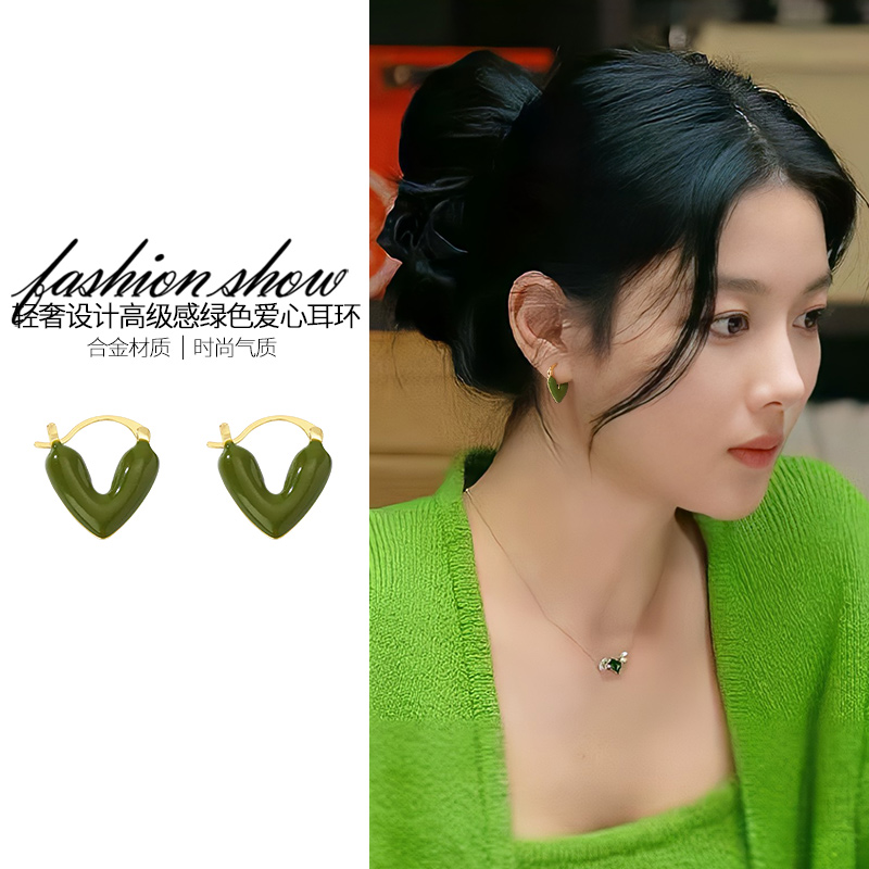 绿色爱心耳环轻奢精致复古高级