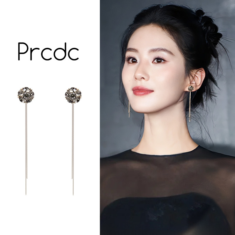 轻奢高级感小众韩系耳钉女长款图片