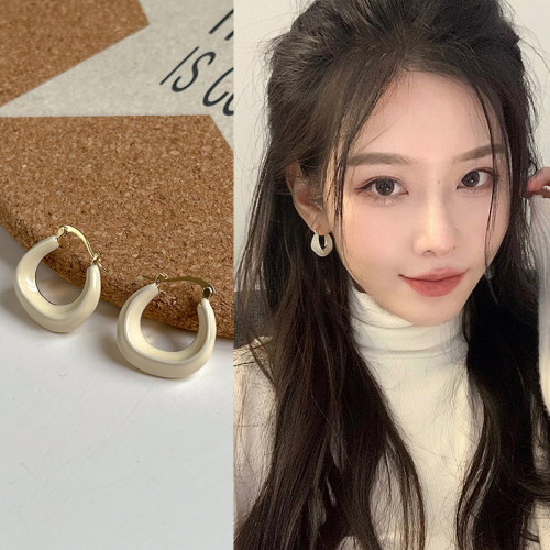 圆脸显瘦圆圈耳环女2026年新款