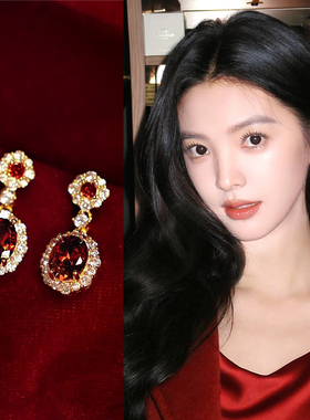 新年红色耳环高级感轻奢耳坠女气质大气百搭耳饰秋冬耳钉独特漂亮