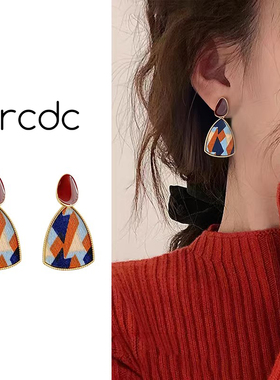 高级感耳环女新款爆款气质时尚轻奢百搭耳钉耳坠独特小众设计耳饰