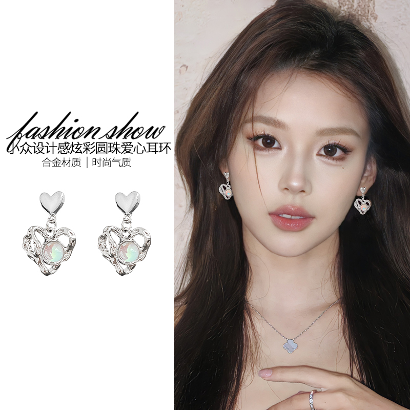 小众独特设计感爱心耳环