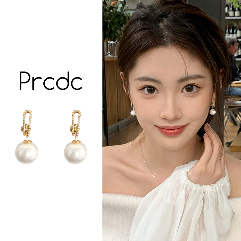 时尚气质珍珠款耳环设计感