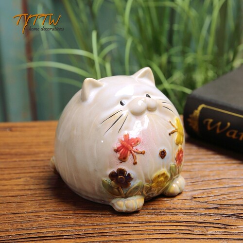 可爱龙猫油画复古家居摆件