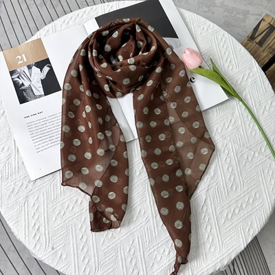 法式波点长条斜角丝巾