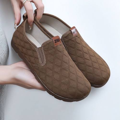 新款一脚蹬软底春季单鞋妈妈时尚透气舒适北京百搭布鞋防滑鞋子