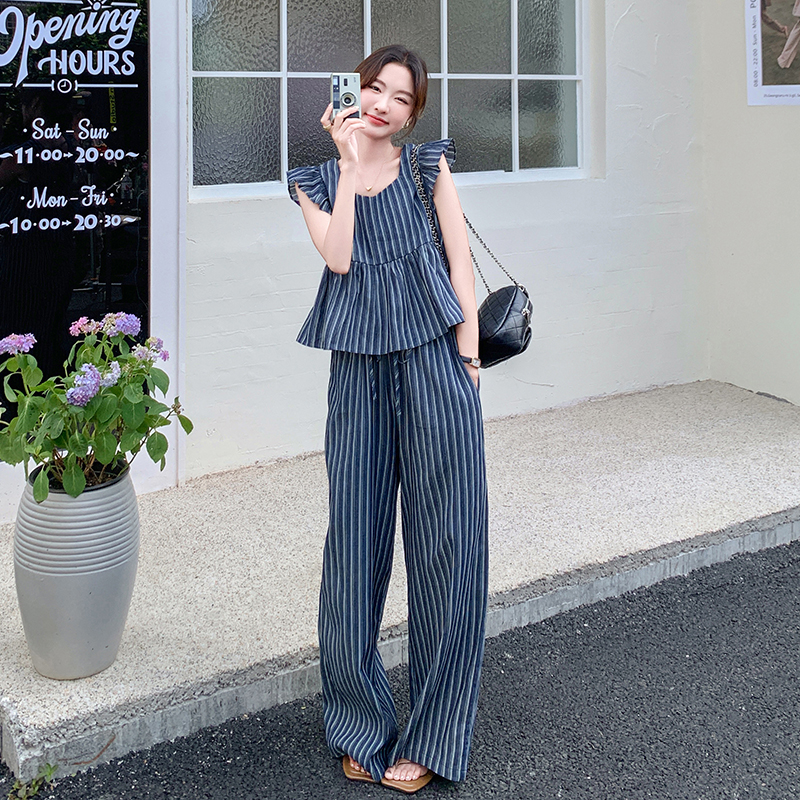 时尚炸街条纹套装女夏季2025新款韩版飞飞袖上衣直筒阔腿裤两件套，女装套装/套裙，维壹
