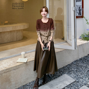 超火渐变色小香风裙女春秋2025新款盐系轻熟穿搭半身裙图片