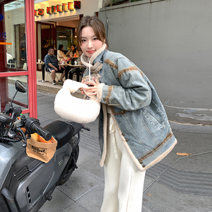 羊羔毛牛仔厚外套女2024冬港风宽松设计感洋气小个子皮毛一体棉衣图片