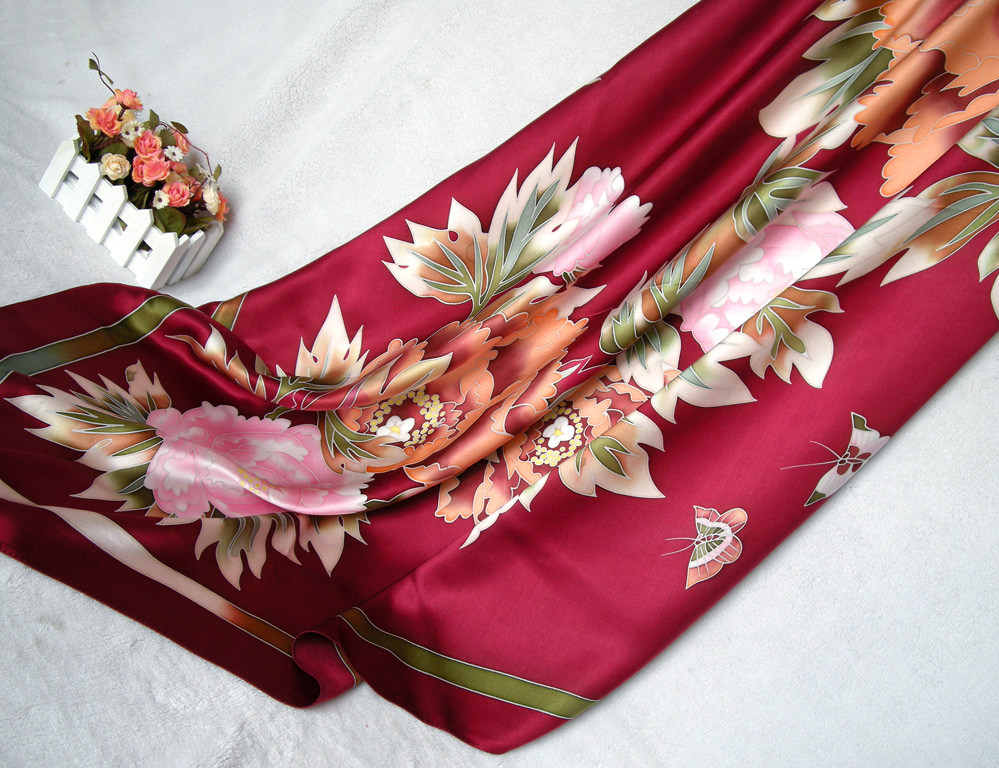 经典传承国画手工绘制丝绸围巾加厚真丝丝巾桑蚕丝110大方巾牡丹