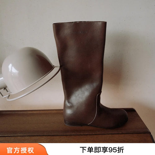 Afflatus3鞣烧焦蜡牛皮长靴