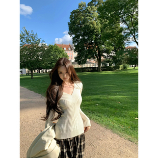 白色大V领两穿针织毛衣 2025aw GYOKUU 沐光Day