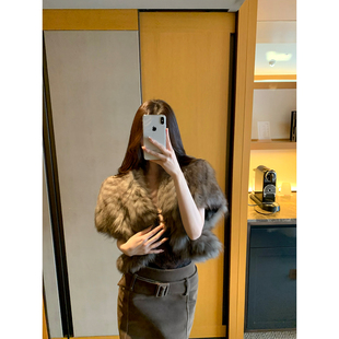 咖色狐狸毛披肩马甲 2025aw GYOKUU 咖啡玫瑰