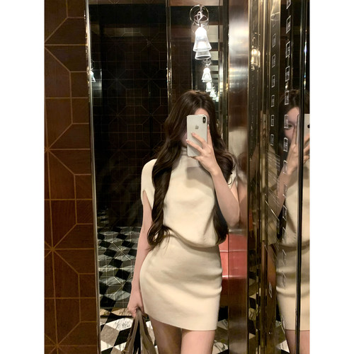 GYOKUU 【反正我的身材很曼妙】2026ss白色短袖包臀针织连衣裙