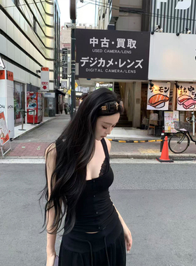 GYOKUU【时尚密码】天丝 黑色假两件蕾丝拼接背心（含胸垫）