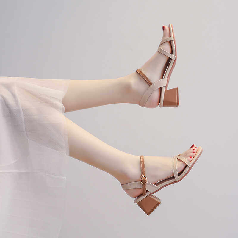 羊皮版~一字带凉鞋女夏季2026新款粗跟仙女风淑女方头气质高跟鞋