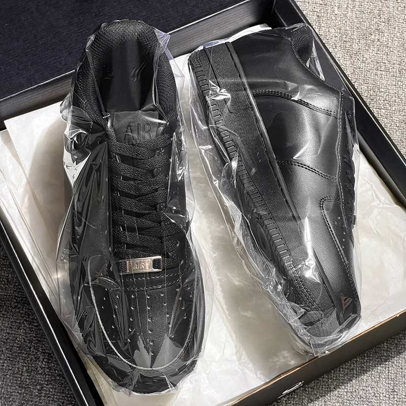 aj空军一号黑色低帮休闲板鞋