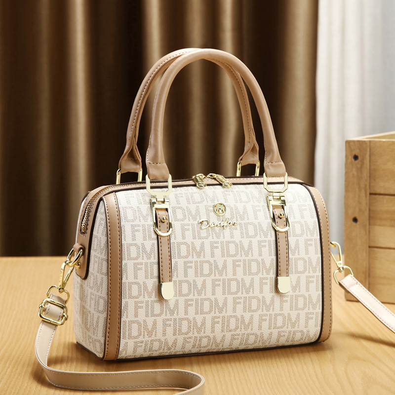 女士手提包2025新款时尚百搭大容量枕头包高级感旅行单肩斜挎包