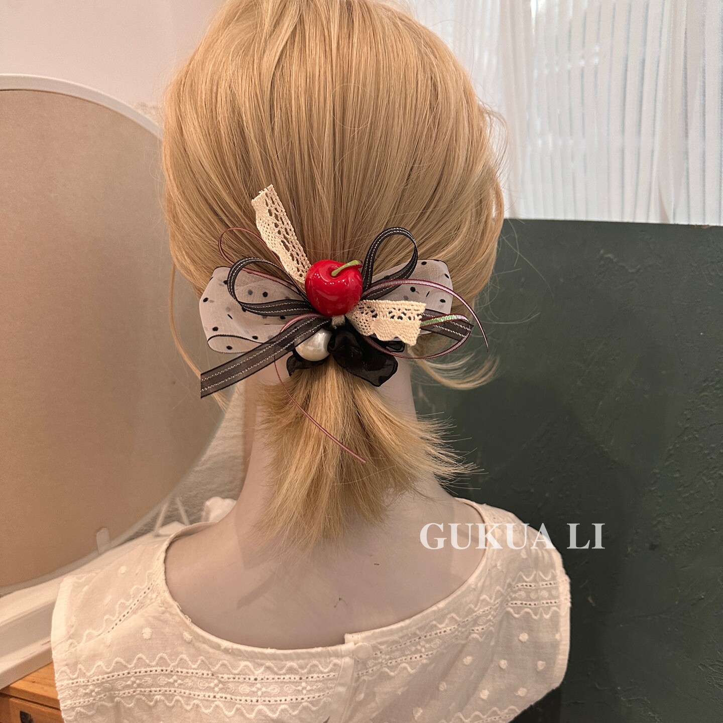 【新品限时2件8.8折】蝴蝶结蕾丝发圈女苹果丸子头发绳高级感头花