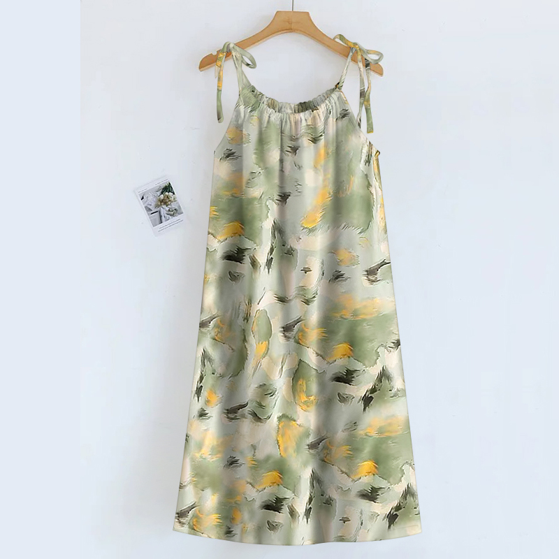 夭夭依~夏季碎花吊带裙女中长款吊带可调节宽松减龄遮肚子连衣裙