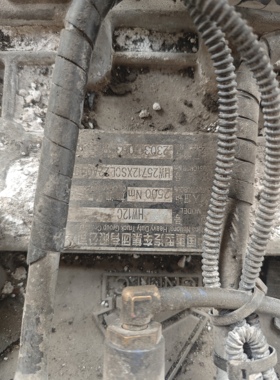 新款重汽HW12变速箱，型号HW25712XSCL  带取力器