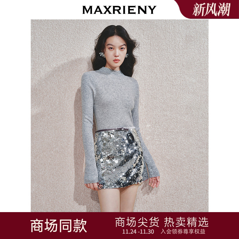 烫钻装饰	小高领设计