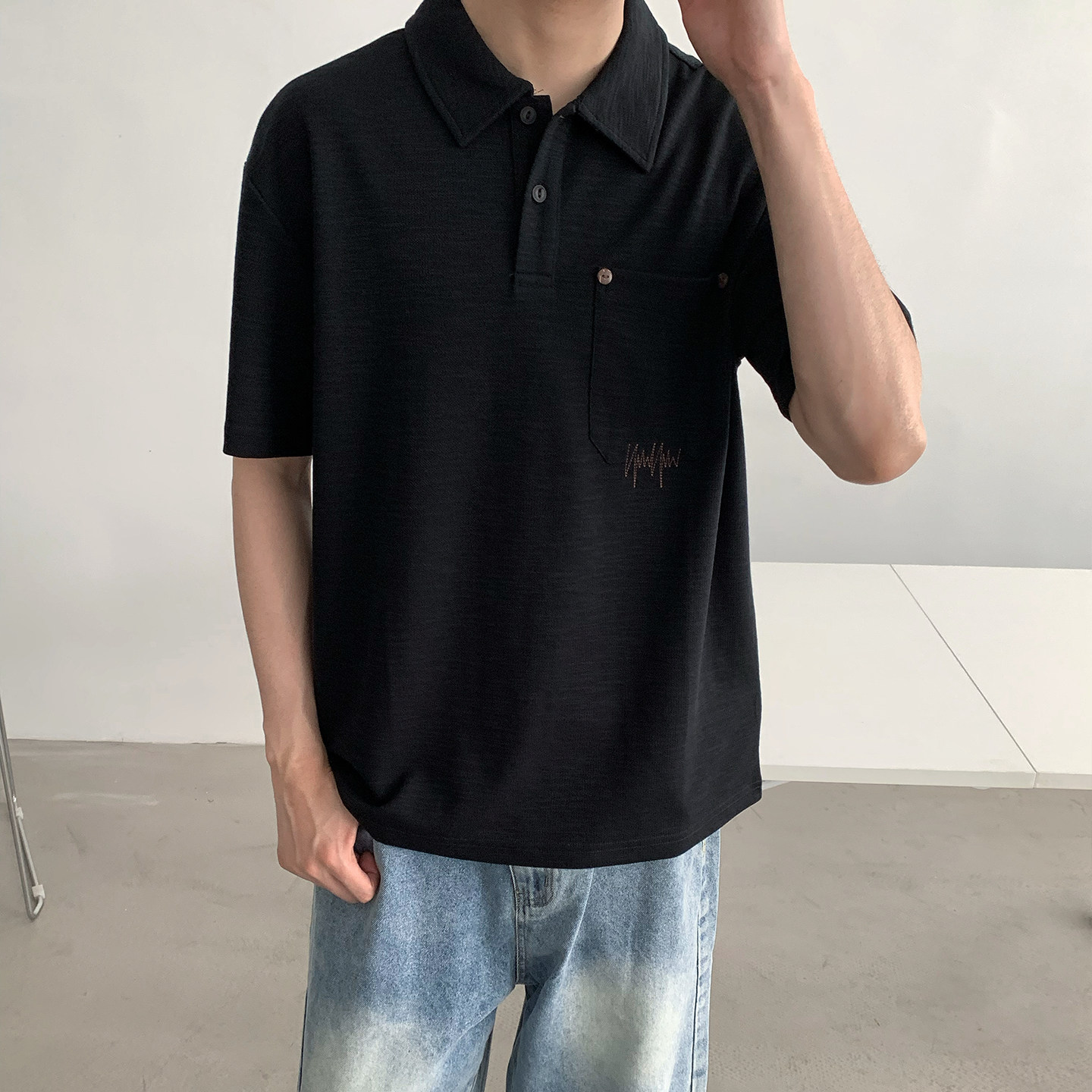 24line夏季新款黑色刺绣 Polo 衫男宽松休闲口袋设计短袖翻领上衣