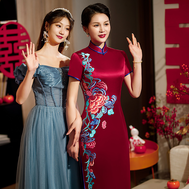 桑蚕丝复古长款婚礼妈妈刺绣旗袍