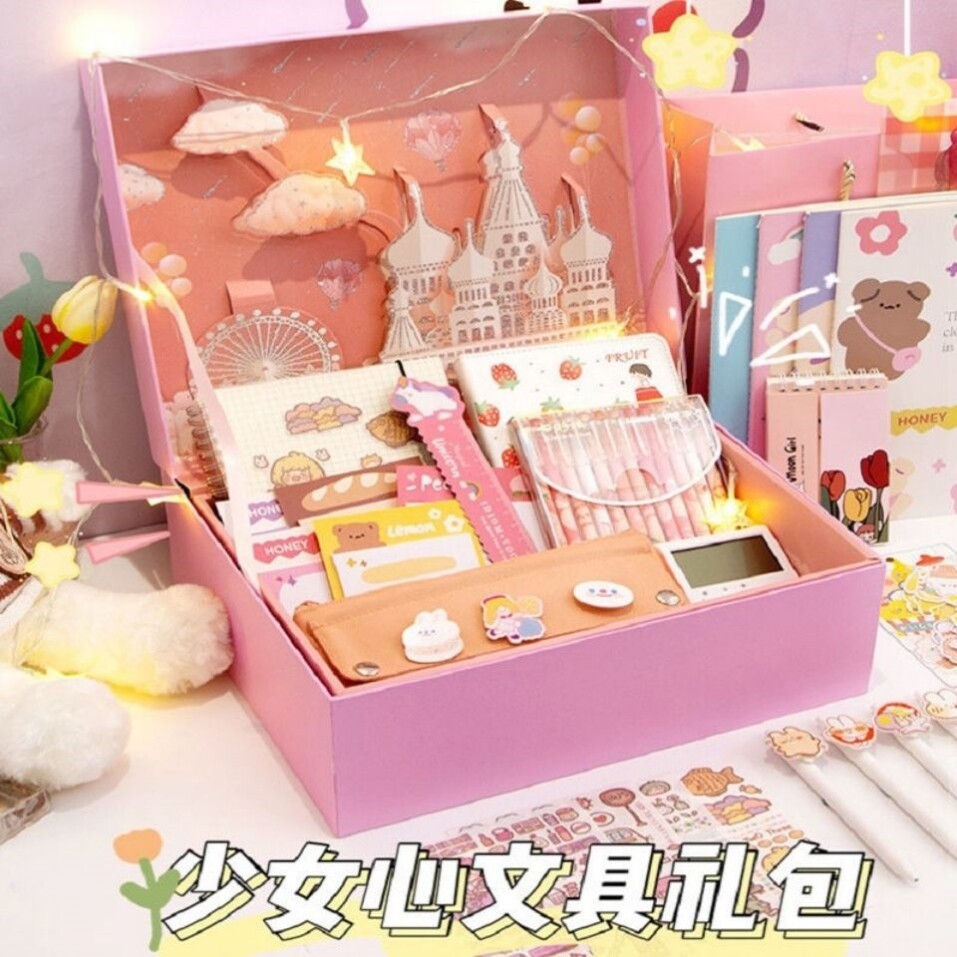 文具盲盒中学生小清新笔记本网红女孩子手帐实用女童大礼盒盒子。