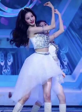 韩舞ive女团演出服张元英同款白亮片背心短裤辣妹性感套装打歌服