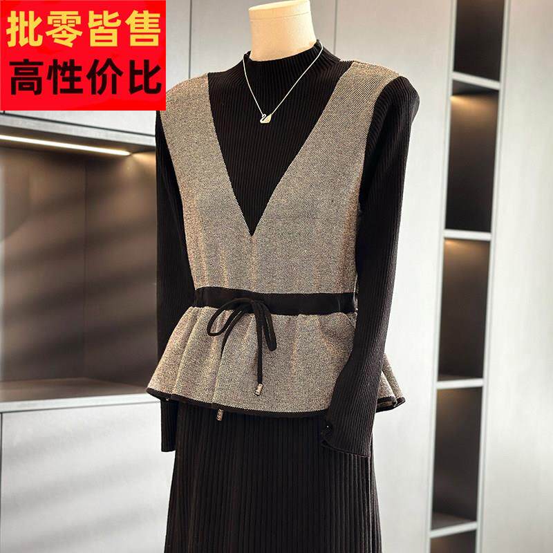 时尚洋气中长款针织连衣裙女年轻妈妈装冬季新款假两件毛衣裙中年
