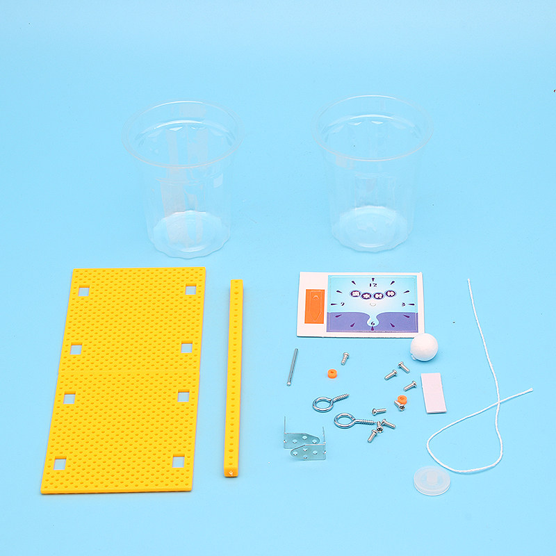 DIY 물시계 모델 초등학생 기술 소규모 생산 떨어지는 시계 발명 구리 주전자 떨어지는 폐기물 활용 경쟁
