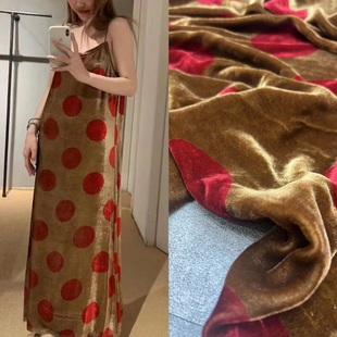 新品欧货红色波点数码印花真丝丝绒面料套装旗袍裤子上衣服装布料