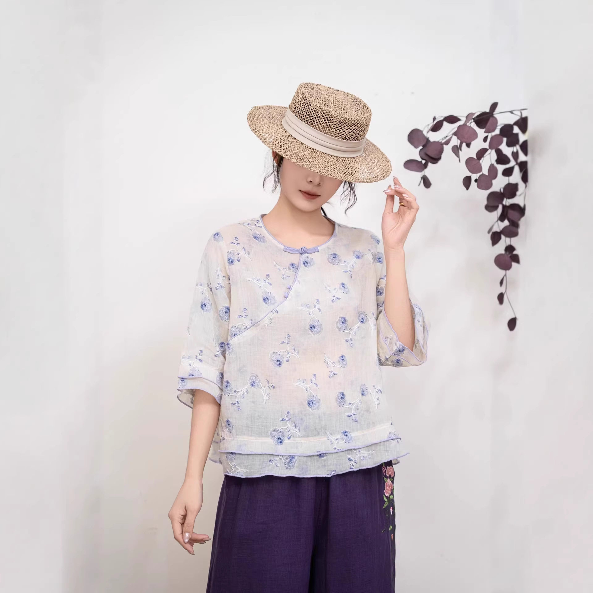 园园美衣衫2026春夏季新款 新中式国风斜盘扣流苏套头印花上衣女