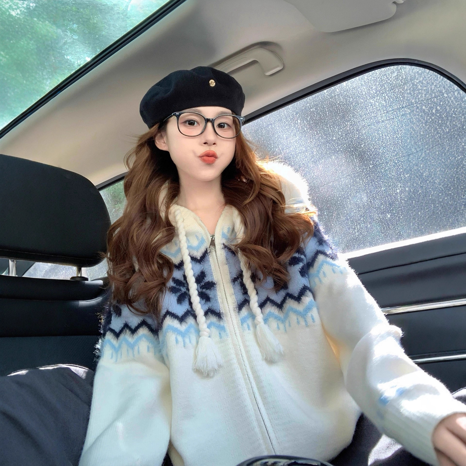 园园美衣领连帽毛衣女2026新款冬季复古提花韩系宽松针织外套开衫