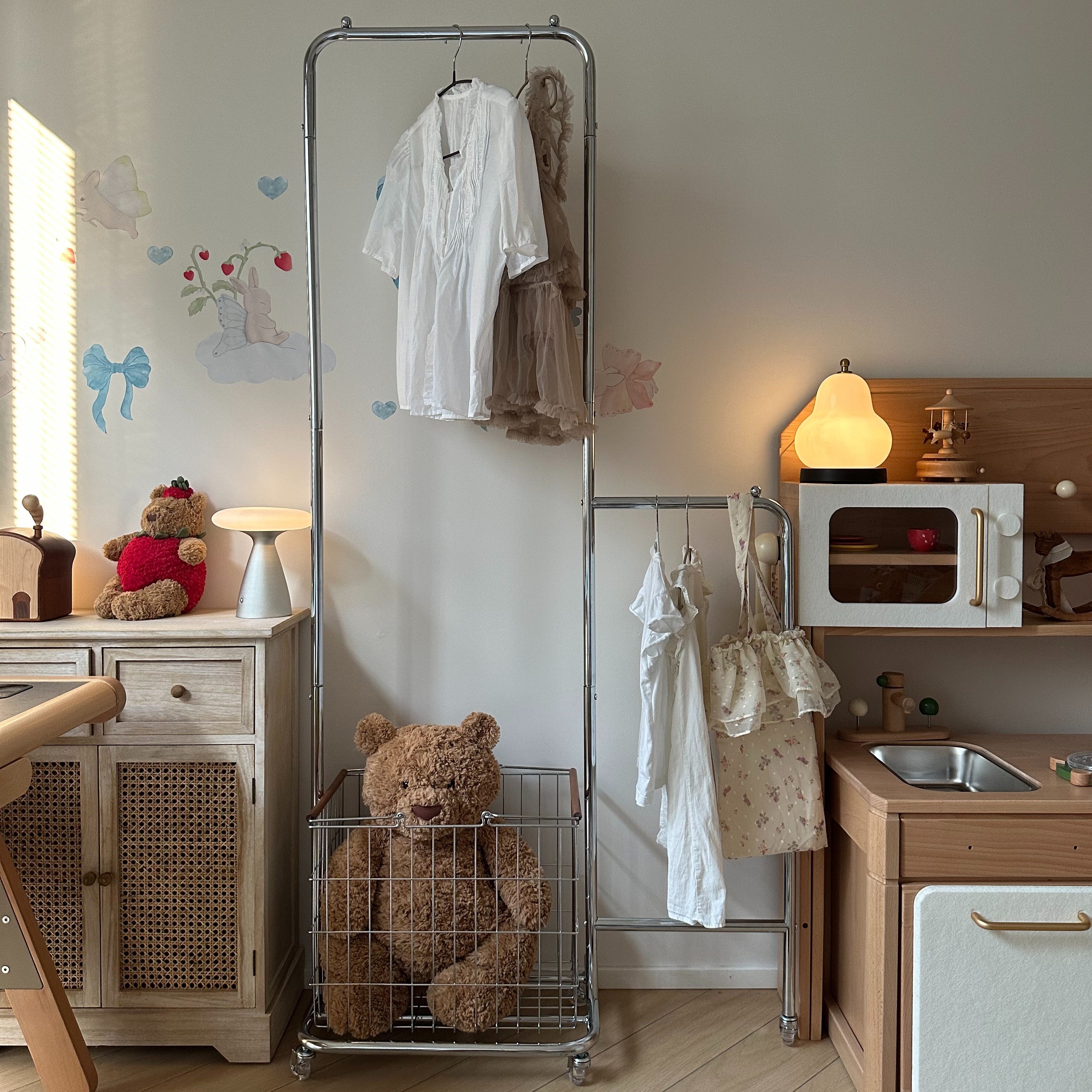 衣帽架落地式家用客厅多功能带轮挂衣架高级感可移动带脏衣篮衣架,住宅家具,衣帽架,淘宝优惠券,粉丝福利购,淘宝优惠卷