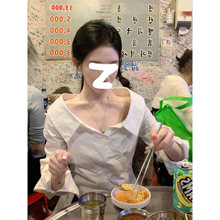 HUAX 当天发 韩版简约一字领露肩长袖衬衫女夏时尚不规则开叉上衣