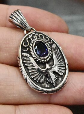 GV男女款925纯银镶蓝钻老鹰吊牌