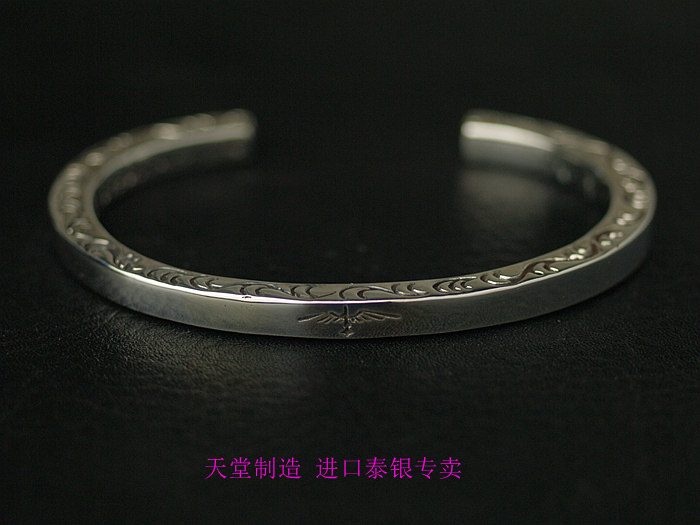 泰国进口，女生款印第安风格自由之鹰唐草花纹饰泰银手镯