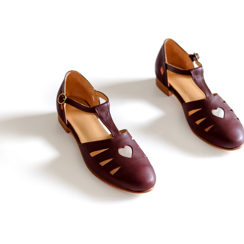 |女鞋|真皮底复古vintage针扣拼色凉鞋爱心镂空swing摇摆舞鞋mute