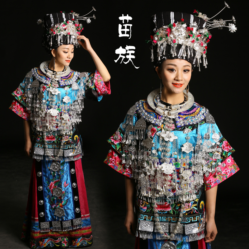 妈汝湘西凤凰本土原生态盛装苗族服装手工银饰婚嫁苗绣大气裙装