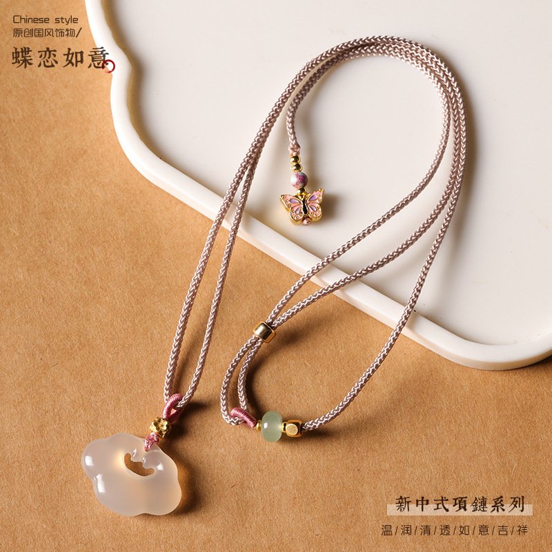 进口原创冰种白玉髓玛瑙祥云如意锁平安锁项链女吊坠锁骨链新中式