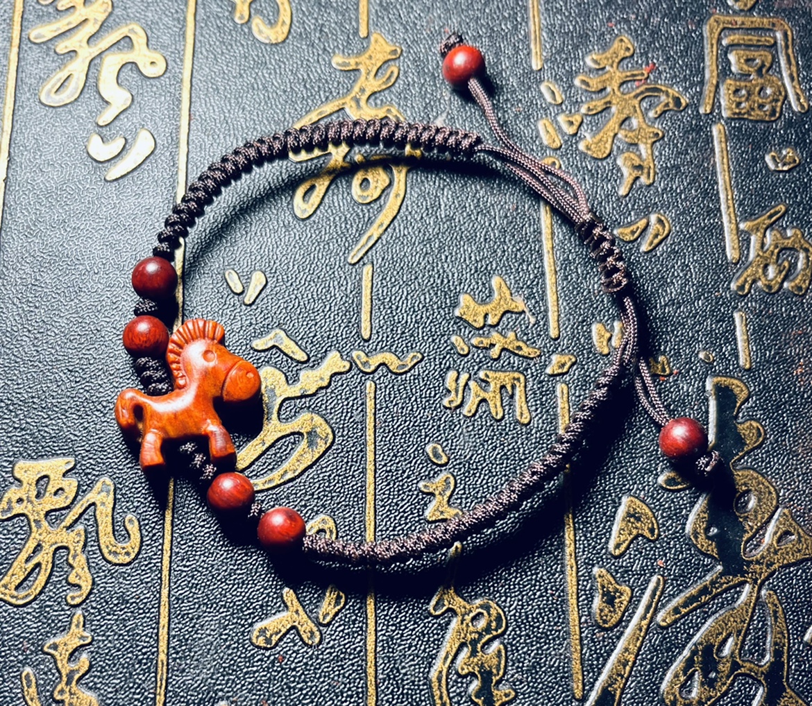 印度小叶紫檀红木马手链实木雕刻生肖项链本命年红手绳男女情侣