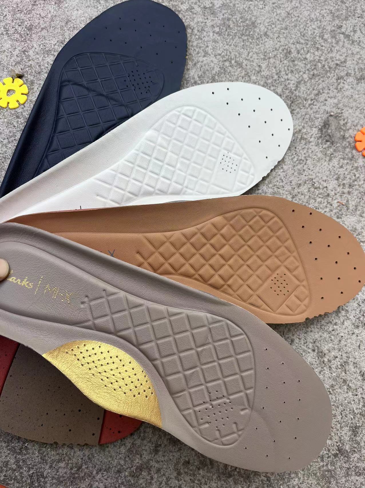 适配其乐加厚防臭透气柔软舒适皮鞋鞋垫弹力减震真皮鞋垫男