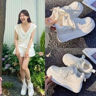 偷偷藏不住赵露思同款小白鞋厚底小个子板鞋女2024加绒百搭休闲鞋