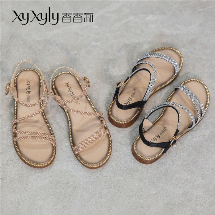 香香莉2021夏款女鞋流行学院风舒适牛筋底简单百搭平跟凉鞋l66980