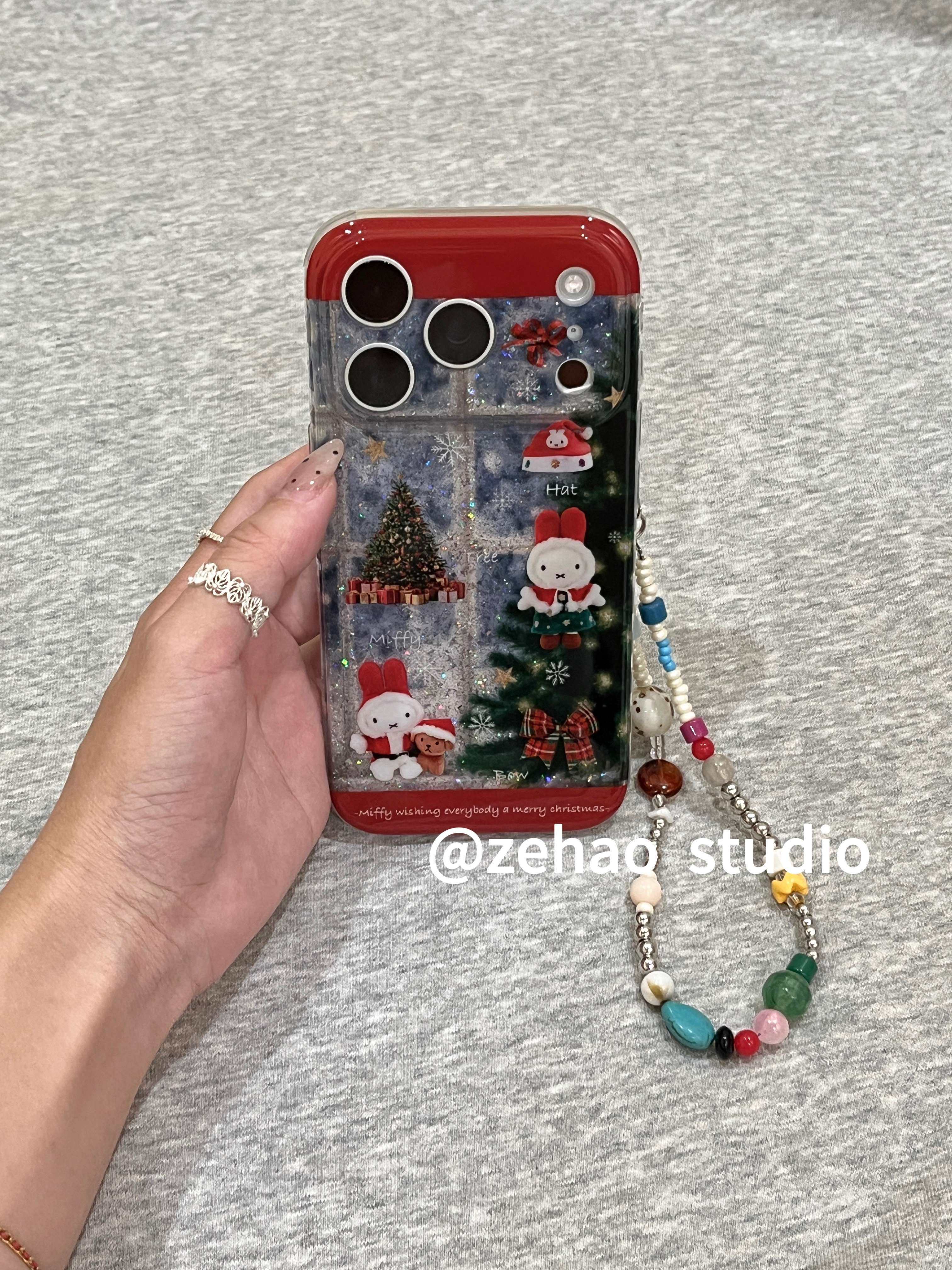 红底拼接圣诞树米菲玩偶17pro手机壳ins韩系17promax保护iphone15女款16pro双层16卡通iPhone17苹果15pro
